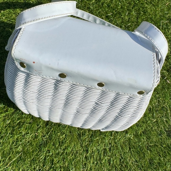 Vintage 1960s White Wicker Purse• Shoulder Strap • Mid-Century Handbag - Picture 6 of 16